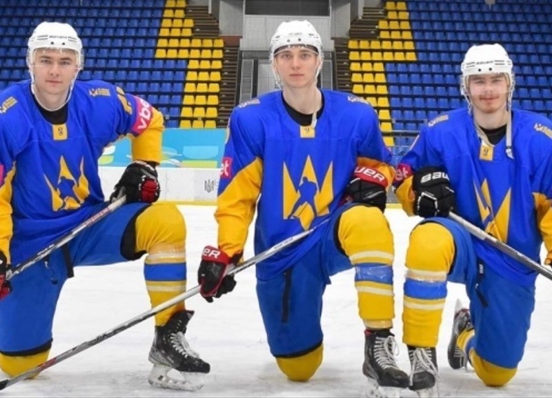 Збірна України з хокею представила нову форму