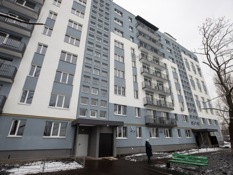 Житло, школи, садочки, лікарні: як відновлюється Київ після ворожих руйнувань