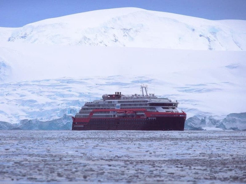 В Антарктиді розпочався туристичний сезон: полярники говорять про підтримку України вченими і туристами