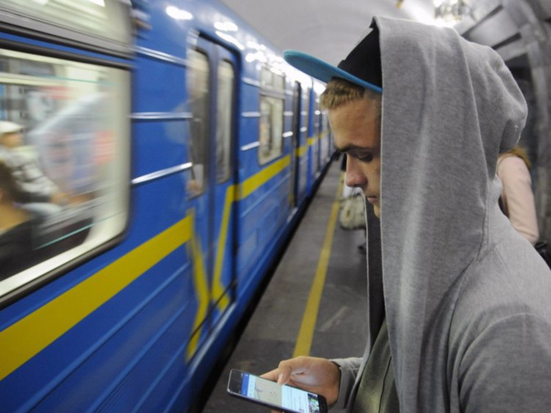 У метро Києва поліпшили якість мобільного інтернету