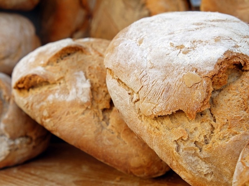 У столичних магазинах можуть здорожчати хліб та овочі і здешевшати гречка