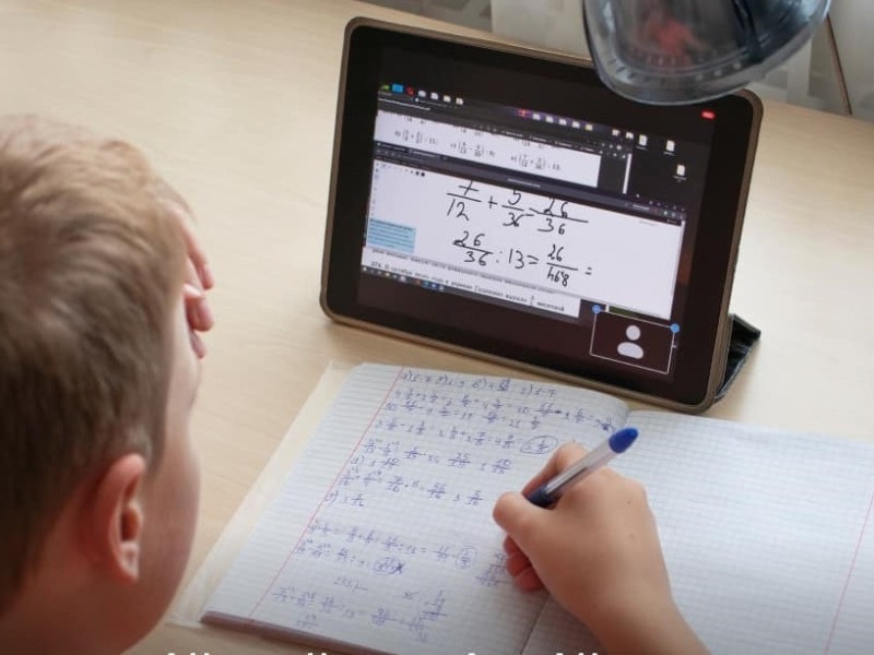Мінцифри запускає інноваційний проєкт, щоб школярі самостійно вчили математику на ура