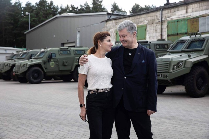 “Ти – моя сила”. Петро Порошенко привітав дружину з днем народження