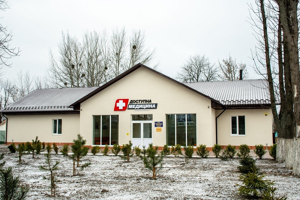 У Бучанському районі за допомогою благодійників відбудували амбулаторію на 6 тисяч пацієнтів – фото