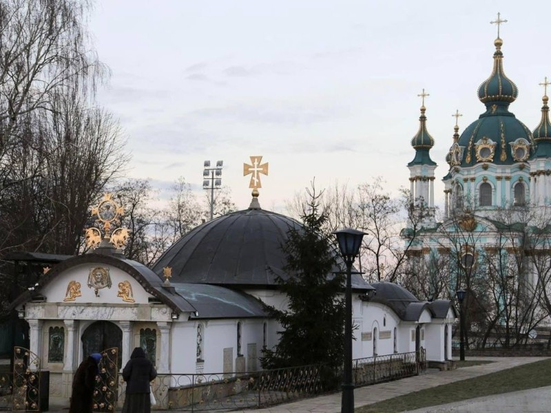 Храм-маф має щезнути з території Десятинної церкви – рішення суду