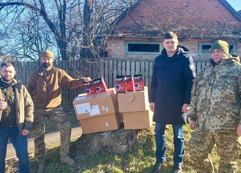 Бучанська громада передала 26 комплектів термобілизни для військовослужбовців