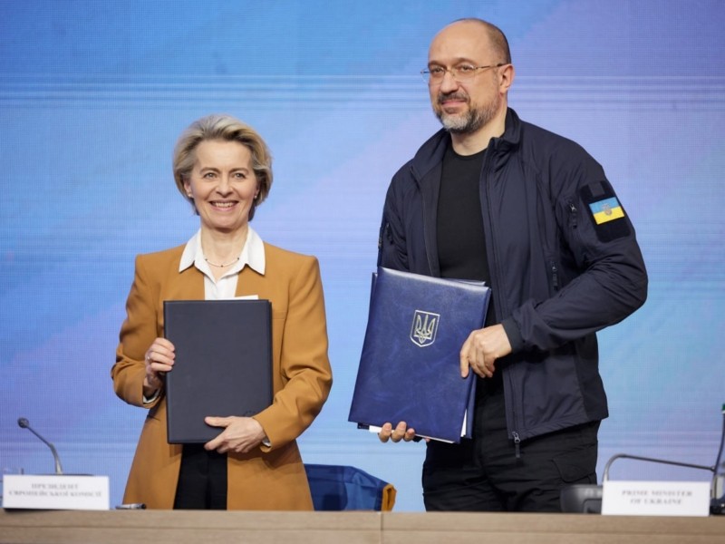 У столиці підписано два важливих документи з Євросоюзом