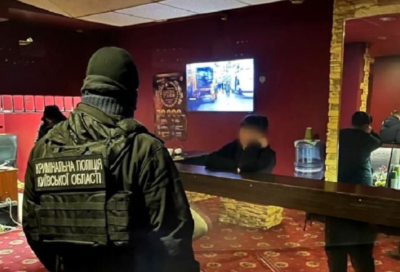 На Київщині поліція закрила підпільний гральний заклад