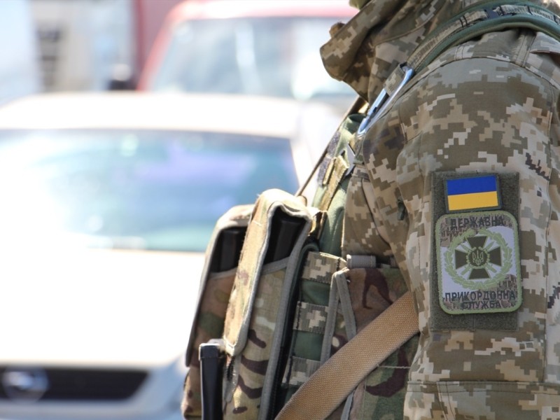 На Київщині прикордонники виявили у громадян, які прямували до столиці, наркотики