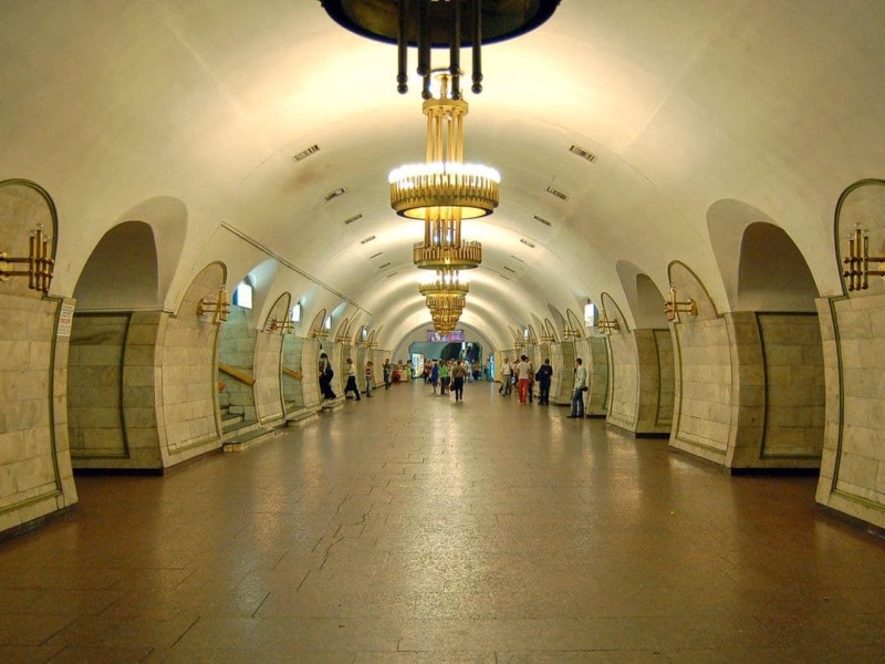 Наступна станція “Площа Українських Героїв”. Київрада голосуватиме за перейменування в підземці