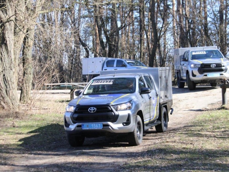 Вперше в Україні поліцейські отримали унікальні кінологічні авто: чотири спецмобілі вже на Київщині