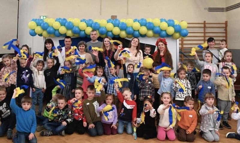 В Українській суботній школі німецького містечка діти зібрали гроші для госпітальєрів