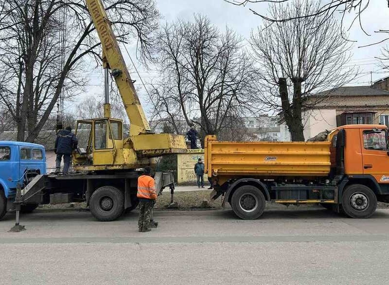 На Київщині демонтували декілька споруд
