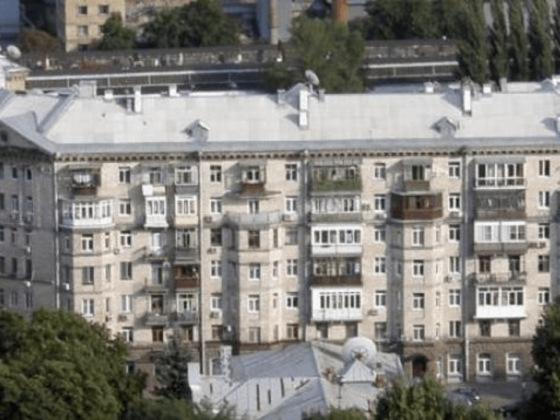 Житло без спадкоємця: шахраї привласнили двокімнатну квартиру в центрі Києва