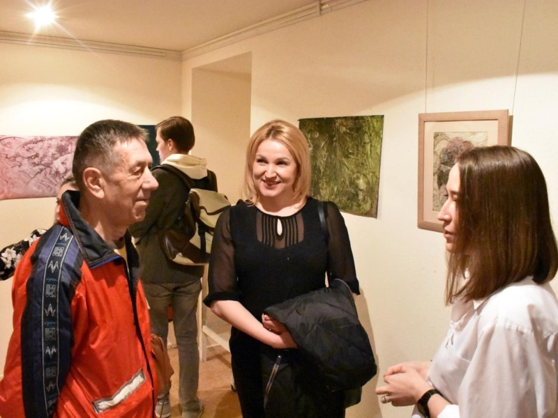 У столиці відкрилась персональна художня виставка працівника комунальної служби Києва