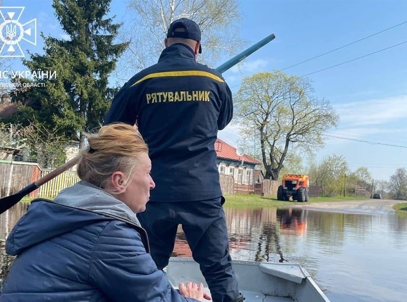 Велика вода: скільки будинків на Київщині лишаються підтопленими