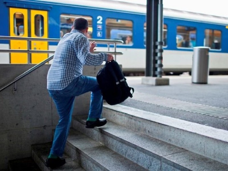 В разі запізнення на поїзд пасажиру повернуть повну вартість квитка – нові правила УЗ