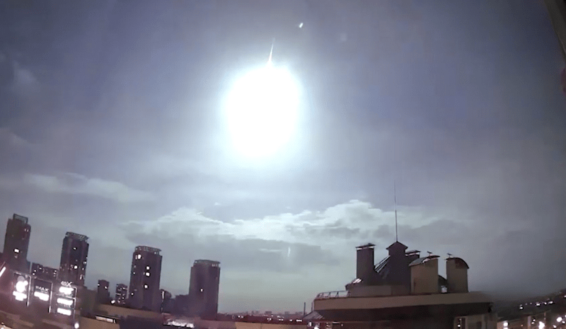 Метеор над Києвом: вчені показали траєкторію падіння