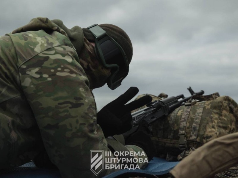 Киянам на підкріплення: рекрути 3-тьої штурмової бригади тренуються на стрільбищах (ФОТО)