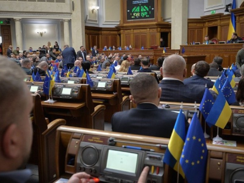 У парламенті порахували депутатів – скільки залишилось та чому поменшало