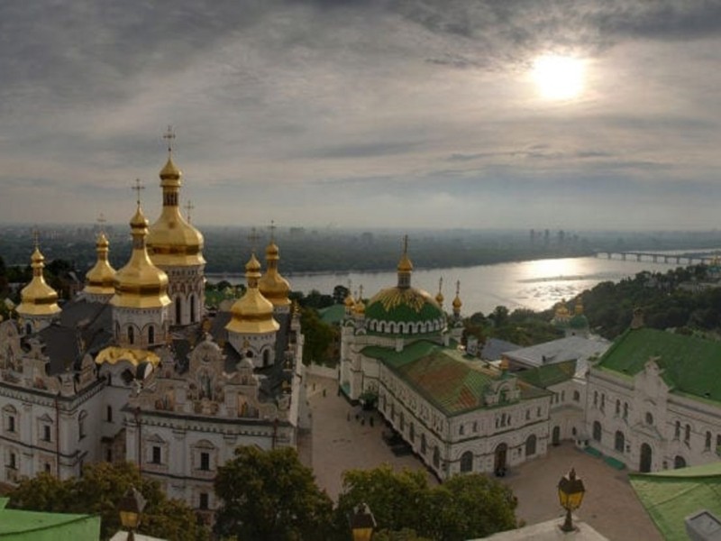 Перш ніж відновити монаше життя в Києво-Печерській Лаврі там проведуть реконструкцію печер