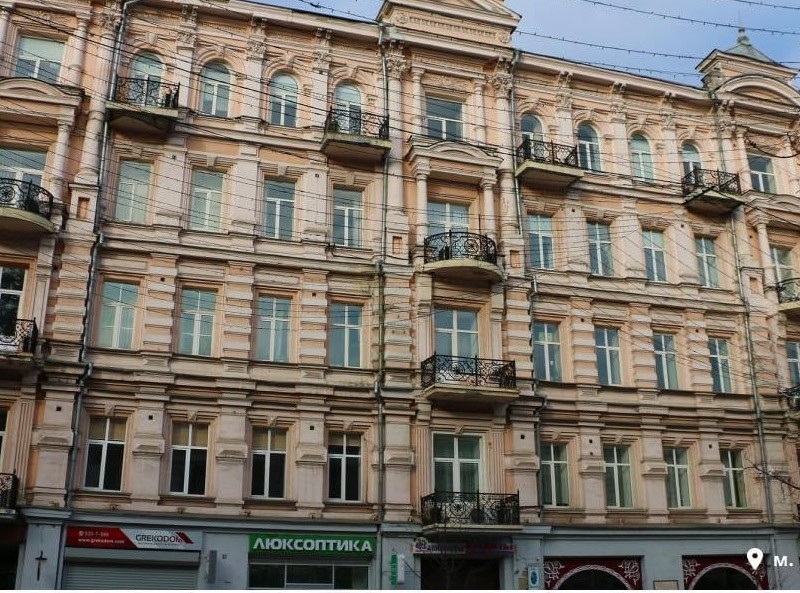 Легендарний готель в центрі Києва продали з аукціону у 15 разів вище початкової суми