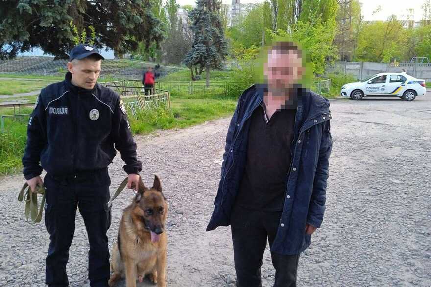У Києві службовий пес допоміг затримати вбивцю