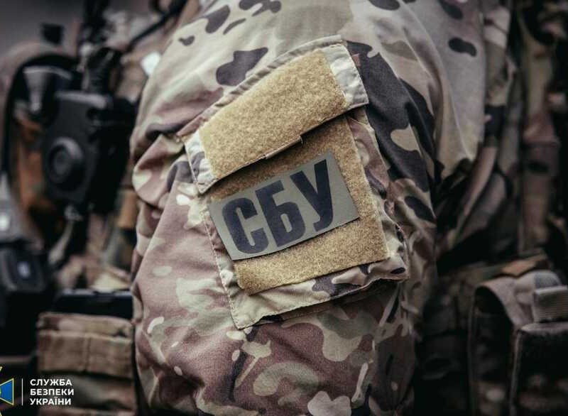 Двоє російських шпигунів хотіли влаштувати агента до оборонного заводу в Києві