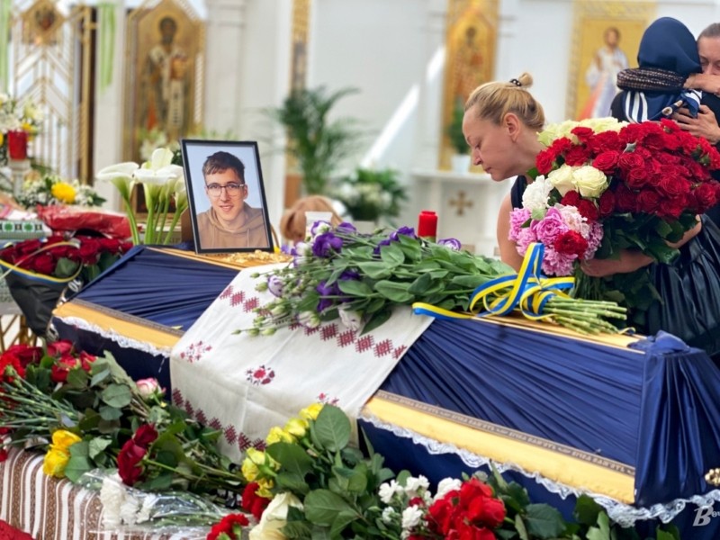 Загинув за Україну: у Києві попрощались із Остапом Оністратом