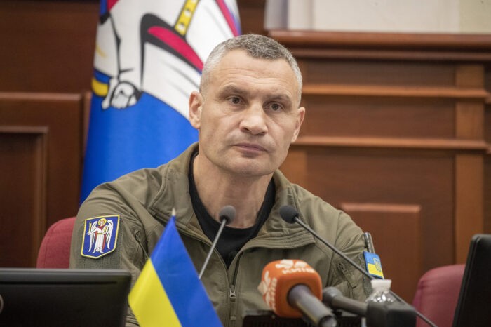 Віталій Кличко збирає позачергову сесію Київради, щоб ще допомогти захисникам