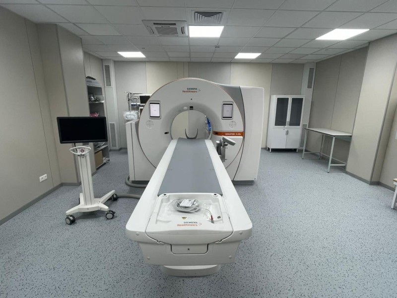 “Охматдит” отримав новітній компʼютерний томограф – висока точність і мінімум опромінення