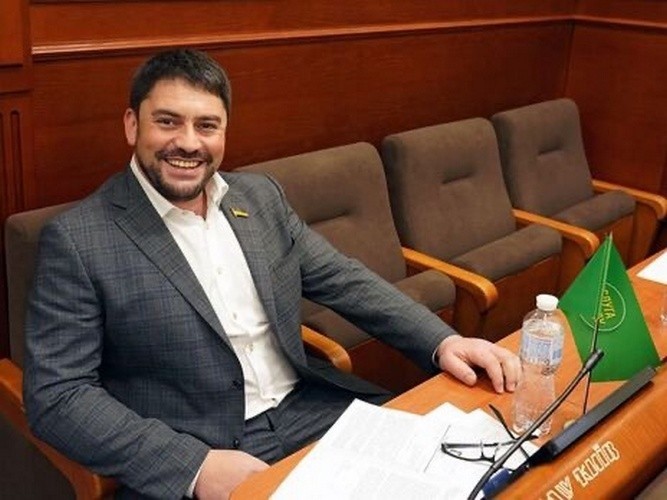 Депутату Київради Трубіцину, який втік за кордон, змінили запобіжний захід