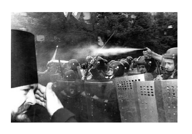 “Чорний вівторок” 18 липня 1995 року: 28 років тому в Києві жорстоко побили учасників похорону патріарха Володимира