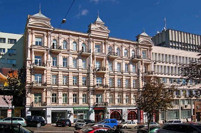 “Житомирський меблевий комбінат” став власником історичної будівлі у Києві