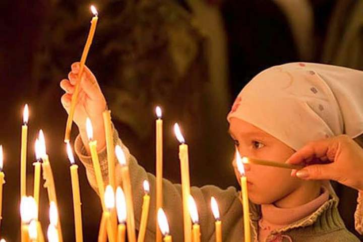 Релігійні громади Київщини продовжують переходити до ПЦУ