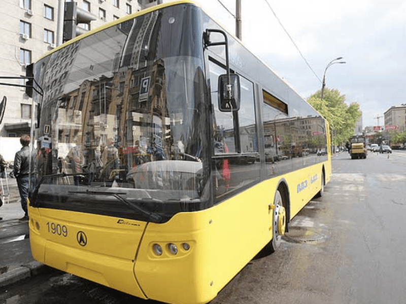 “Київпастранс” підкоригував маршрут автобуса, що сполучає Троєщину і Оболонь – нова схема руху