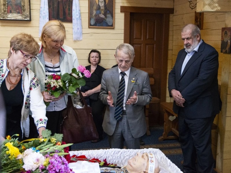 У церкві на Солом’янці попрощались із дисидентом та політв’язнем Василем Овсієнком