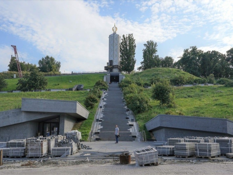 Уряд Канади готовий профінансувати добудову музею Голодомору в Києві