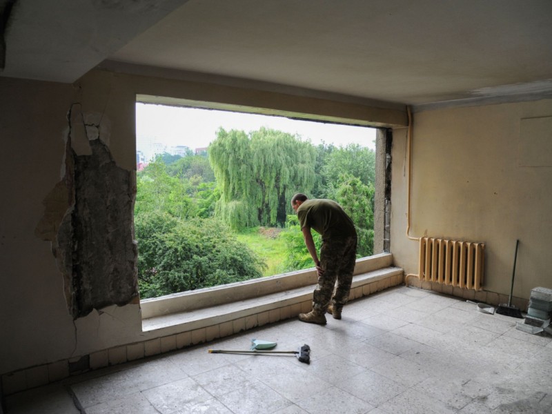Атака ворога на Київщину: уже почали ремонт пошкоджених будинків