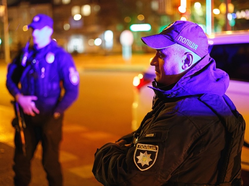 Ловлять продавців пива та цигарок – в столичній поліції розказали про основні порушення в нічні години