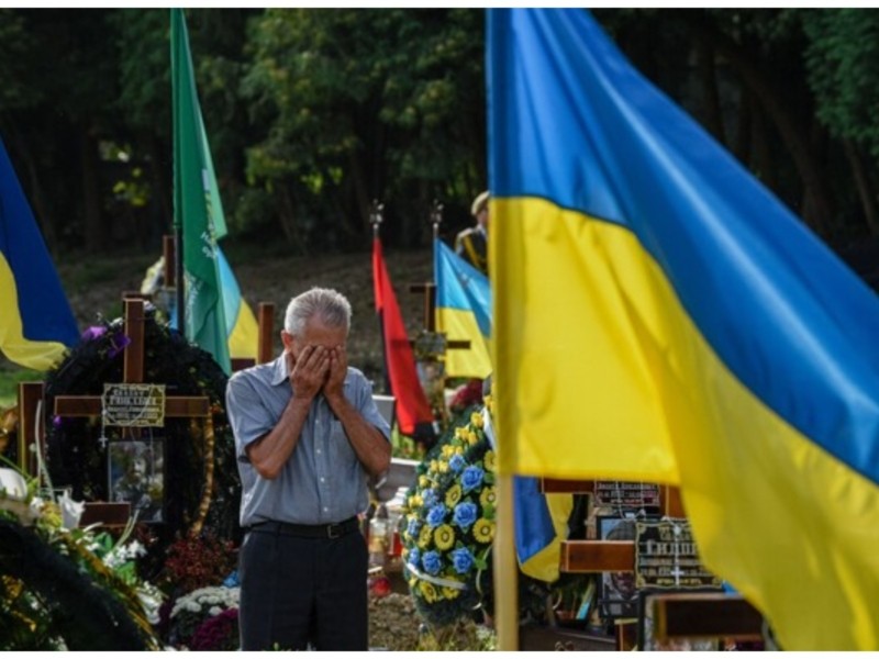 У Києві родичі загиблих військових вийшли на Майдан і до Міністерства ветеранів