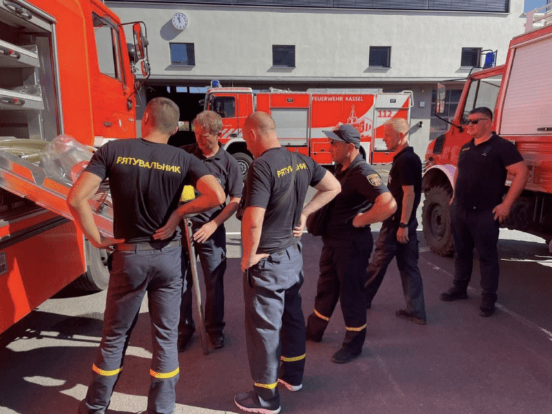 Ірпінські пожежники отримали сучасну техніку від німецького міста-побратима Борни (фото)