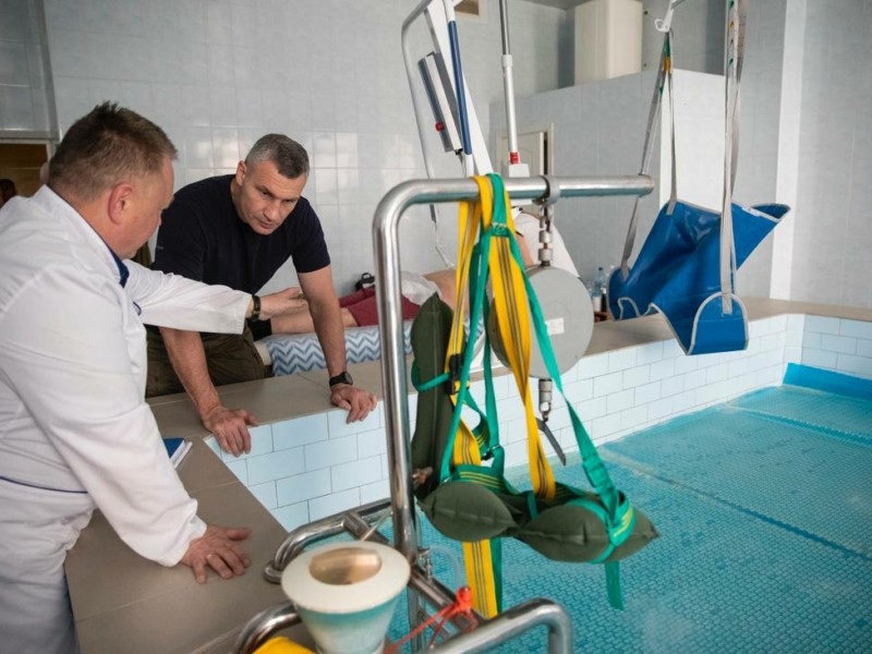 Кличко доручив перевірити вартість ремонту у Київському госпіталі ветеранів війни