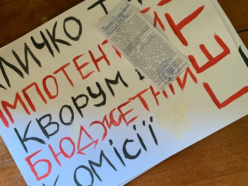 Активіст, який облив фарбою стіни КМДА: “Кличко хотів відправити мене в окопи”