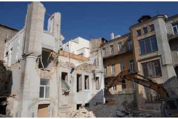 Понад 20 історичних київських будівель знищили забудовники за останні два роки