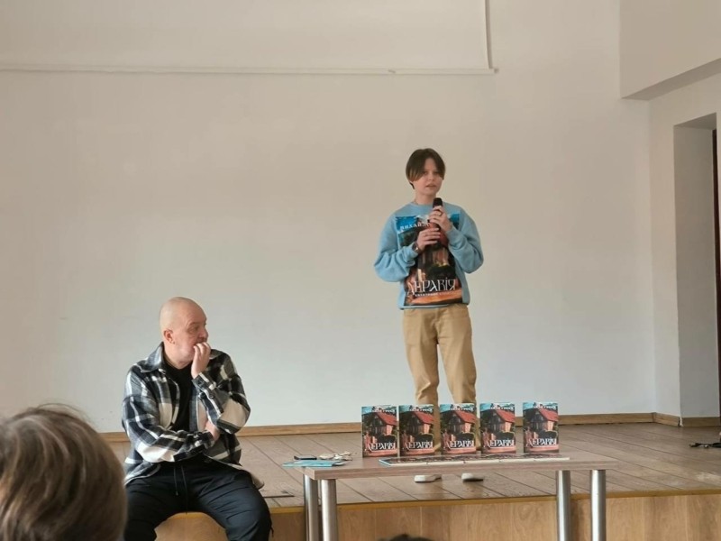 Встановлено рекорд: 12-річний киянини Михайло Гусєв став наймолодшим в Україні письменником-фантастом