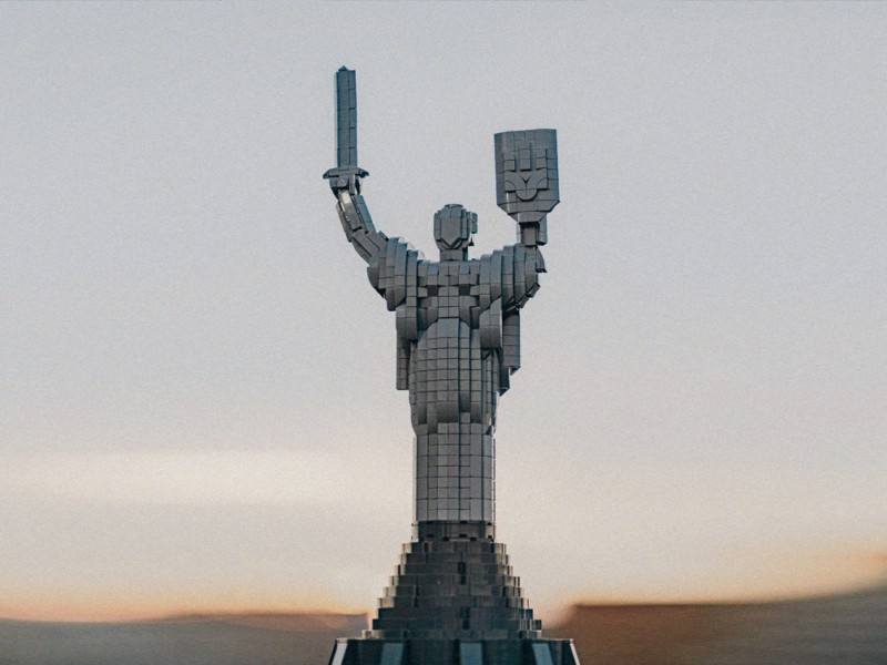 LEGO-копії “Батьківщини-матері” розігрують на UNITED24 для збору коштів на відбудову Київщини