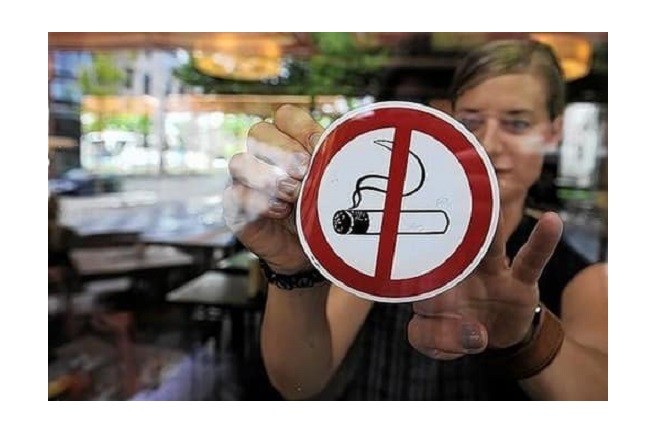 Куріння у кафе та ресторанах: у Києві стягнули найбільший штраф за порушення антитютюнового законодавства