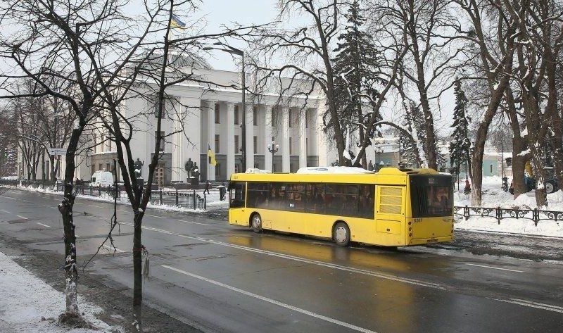 У Києві за зміненим маршрутом курсуватимуть автобуси № 41-Д, 99 та 32-ТР