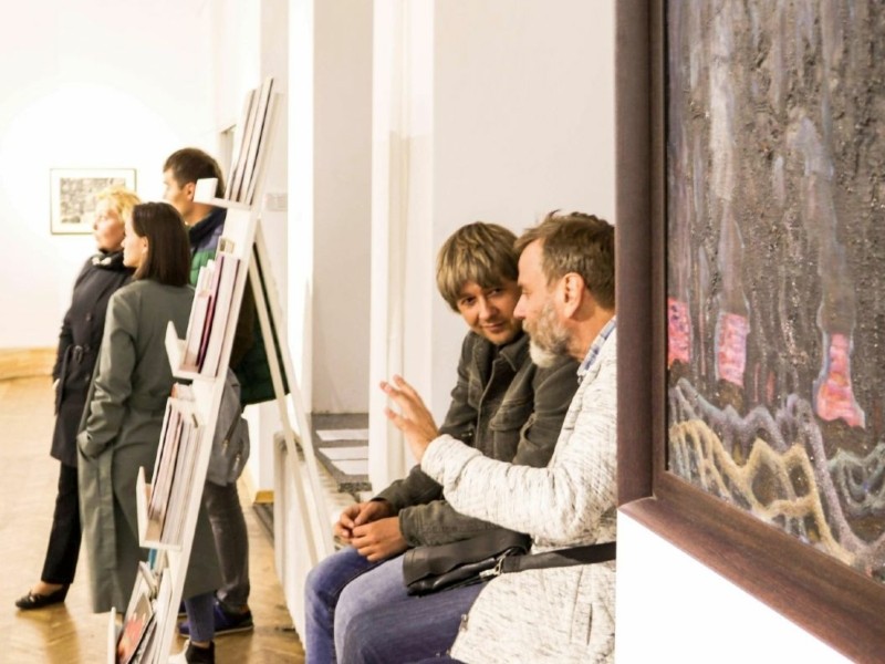 На підтримку ЗСУ: столична галерея влаштовує благодійний аукціон творів відомих митців